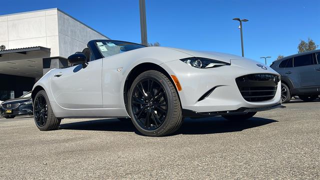 2024 Mazda MX-5 Miata Club 5