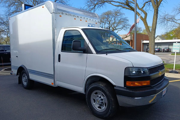 2025 Chevrolet Express Cutaway 3500 1WT