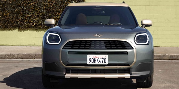 THE ALL-ELECTRIC 2025 MINI COUNTRYMAN SE ALL4