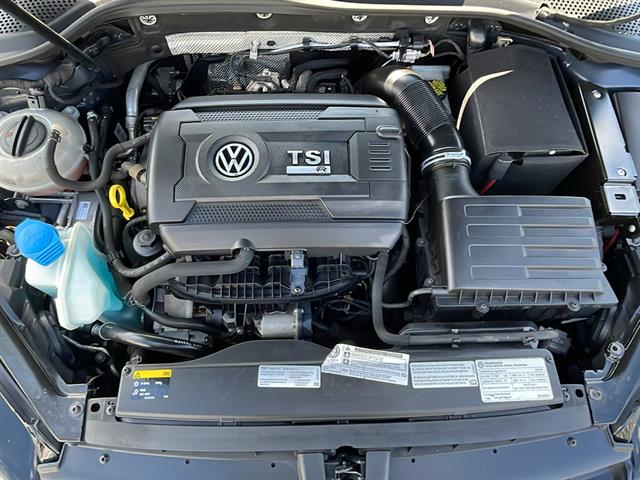 2016 Volkswagen Golf R Base 33