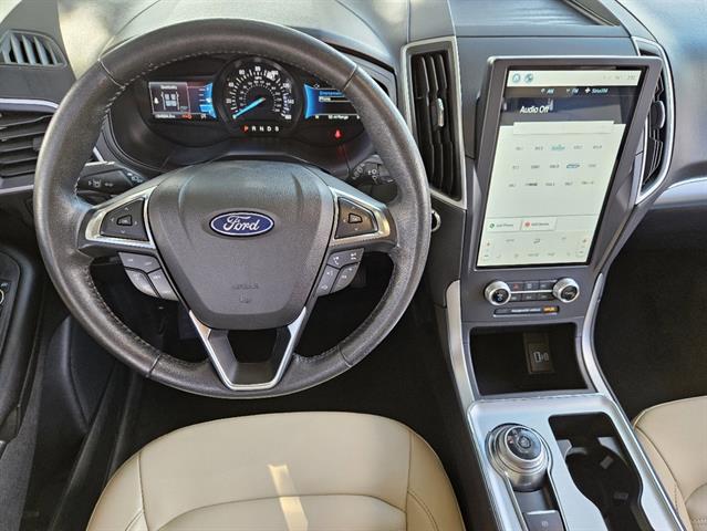 2022 Ford Edge SEL 19