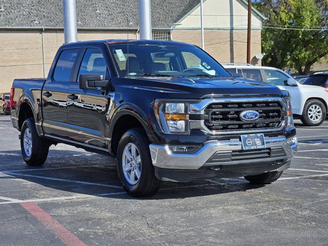 2023 Ford F-150 XLT 2