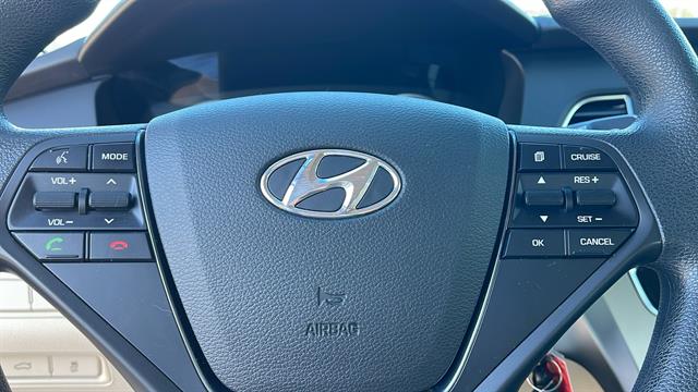 2015 Hyundai Sonata SE 21