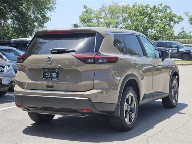 2024 Nissan Rogue SV 3