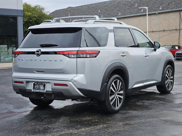 2024 Nissan Pathfinder Platinum 5