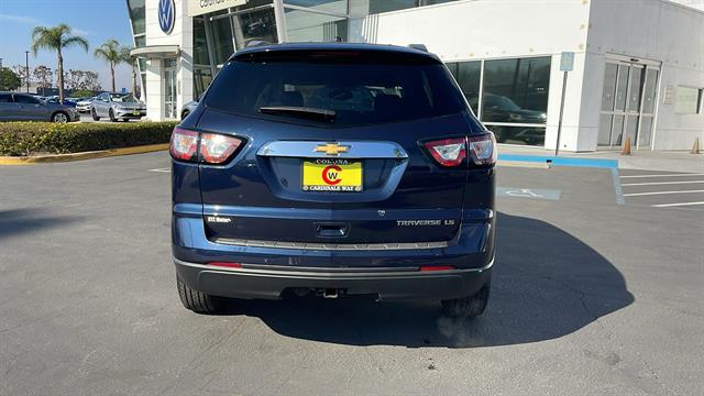 2015 Chevrolet Traverse LS 9