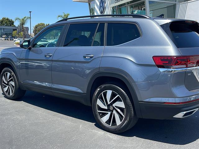 2024 Volkswagen Atlas SE 11