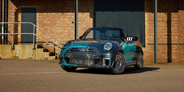 1 of 1 MINI Convertible