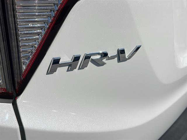 2021 Honda HR-V LX 28