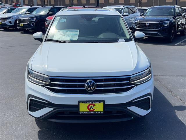 2024 Volkswagen Tiguan SE 2