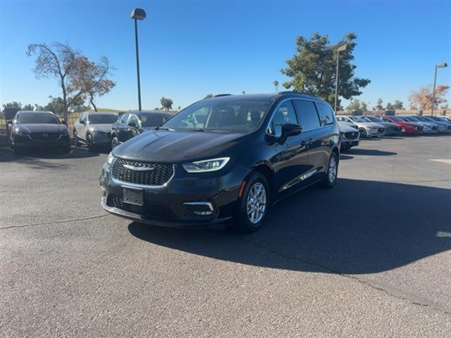 2022 Chrysler Pacifica Touring L 3