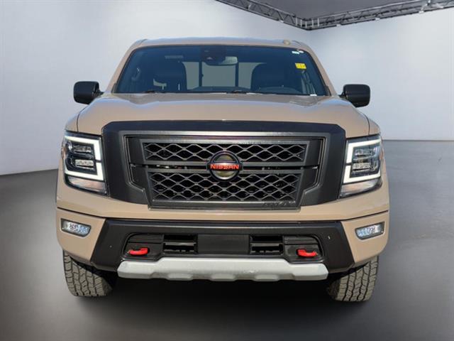 2021 Nissan Titan PRO-4X 7