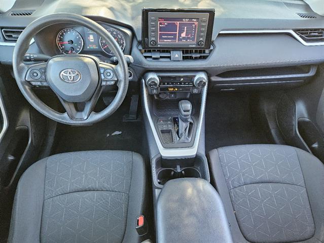 2022 Toyota RAV4 XLE 19