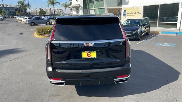 2022 Cadillac Escalade ESV Premium Luxury 8