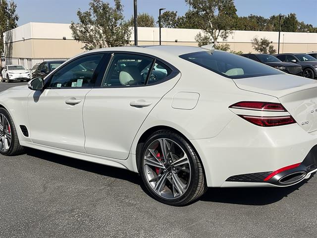 2025 Genesis G70 2.5T Prestige 11