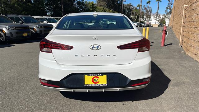 2020 Hyundai Elantra Limited 9