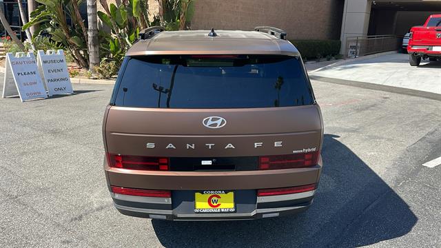 2024 Hyundai Santa Fe Hybrid Limited 8