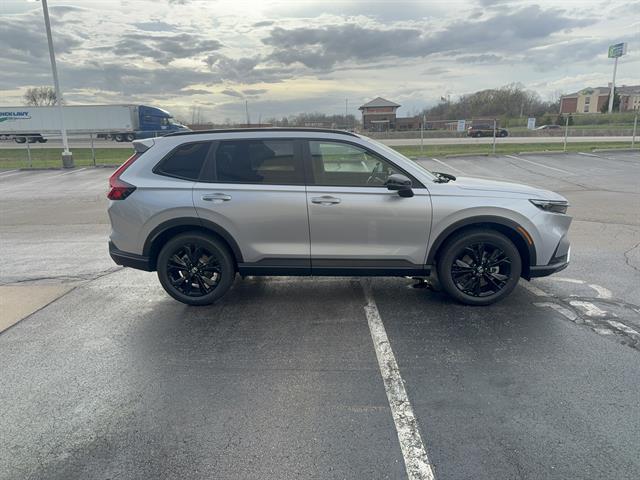 View vehicle photo 4