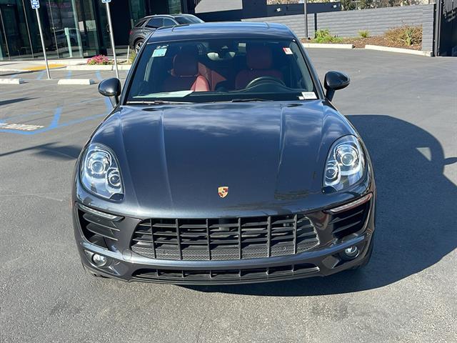 2018 Porsche Macan S 2