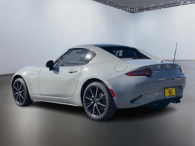 2024 Mazda MX-5 Miata RF Grand Touring 10