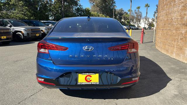 2019 Hyundai Elantra SEL 8