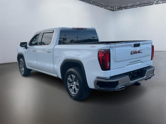 2021 GMC Sierra 1500 SLT 9