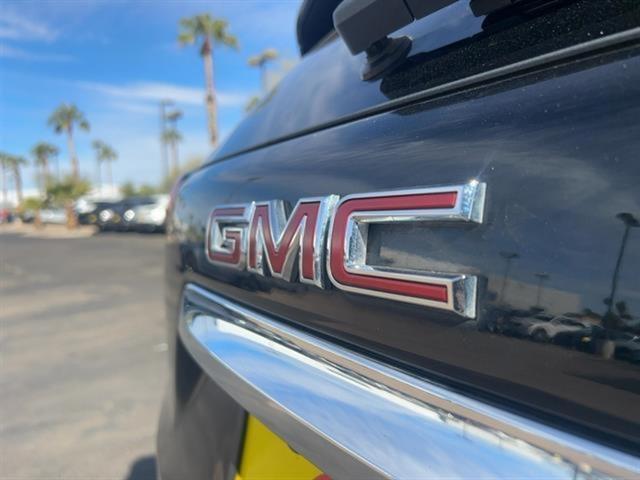 2022 GMC Terrain SLT 13