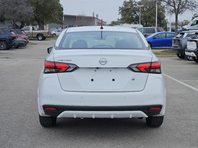 2025 Nissan Versa S 5