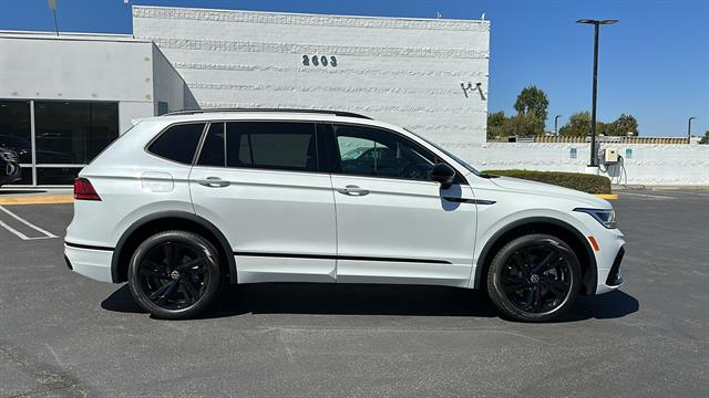 2024 Volkswagen Tiguan SE R-Line Black 9