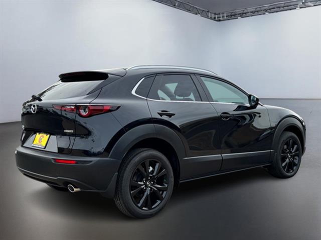 2025 Mazda CX-30 2.5 S Select Sport 4