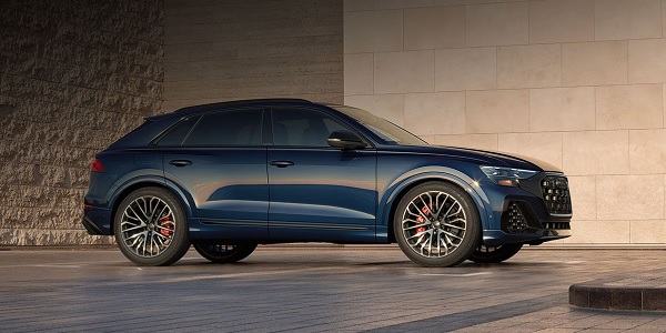 2025 Audi SQ8