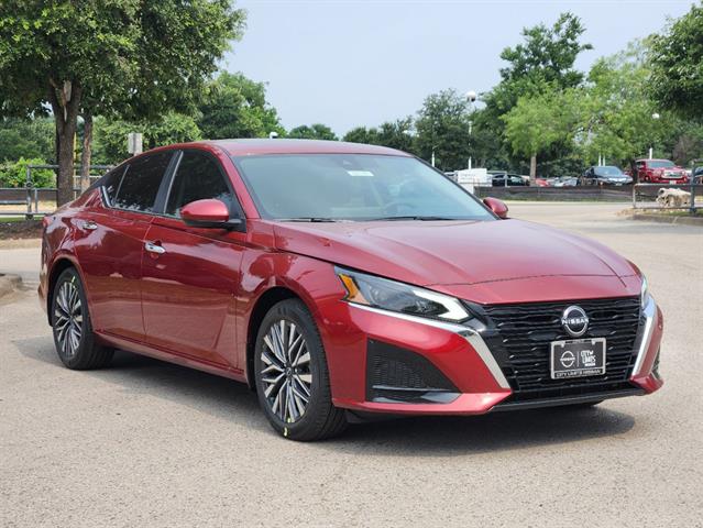 2024 Nissan Altima 2.5 SV 2