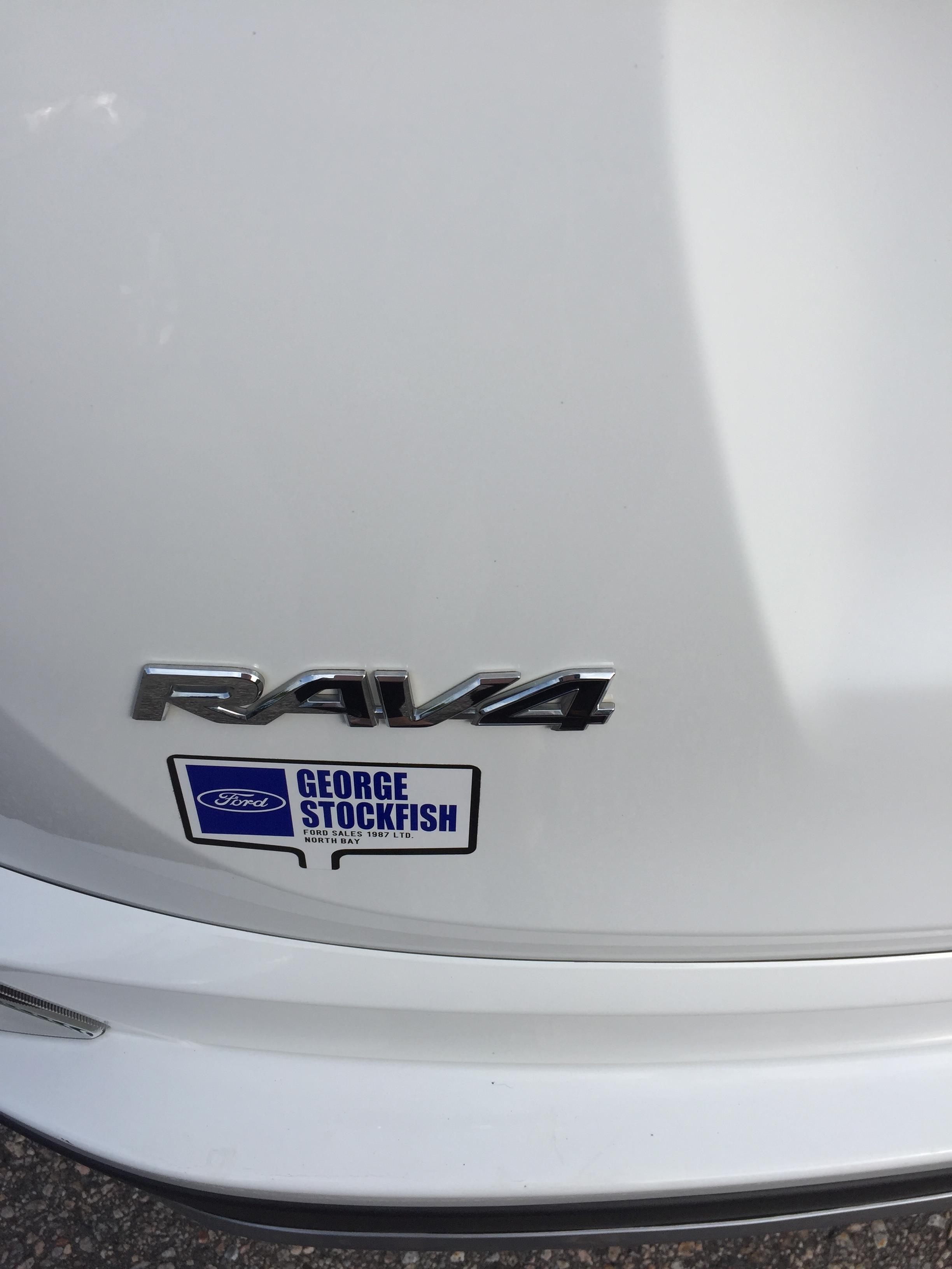 2018 Toyota RAV4 XLE White, 2.5L 4Cylinder SMPI inc