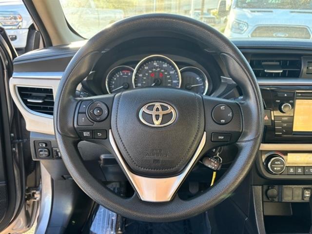 2015 Toyota Corolla LE 4dr Sedan 22