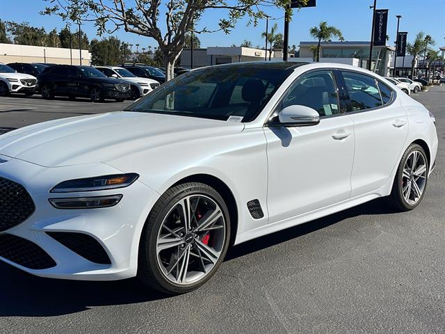 2025 Genesis G70 2.5T Standard 12