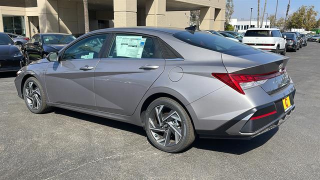 2024 Hyundai Elantra SEL 11