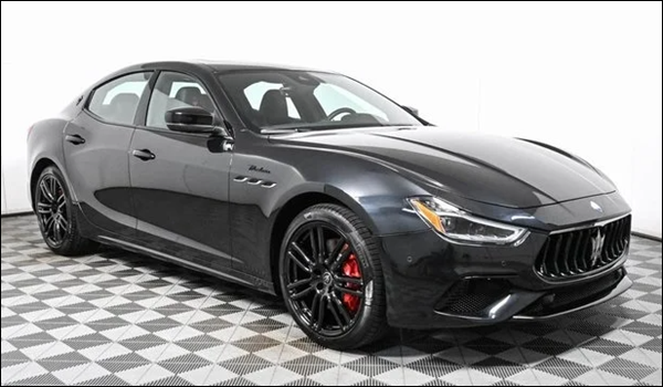 2024 Maserati Ghibli Modena AWD Sedan