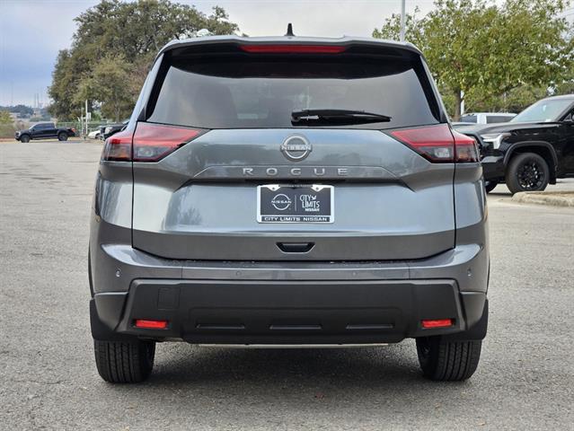 2025 Nissan Rogue S 4