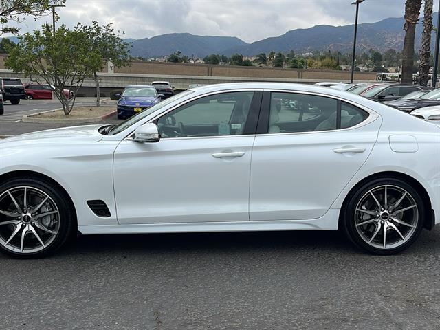 2025 Genesis G70 2.5T Standard 12