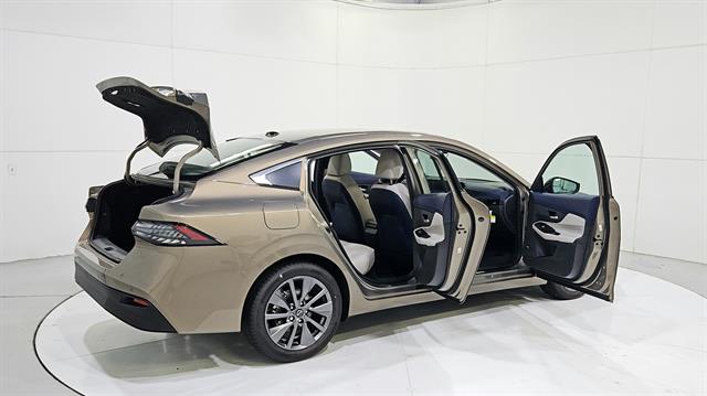 car-gallery-32